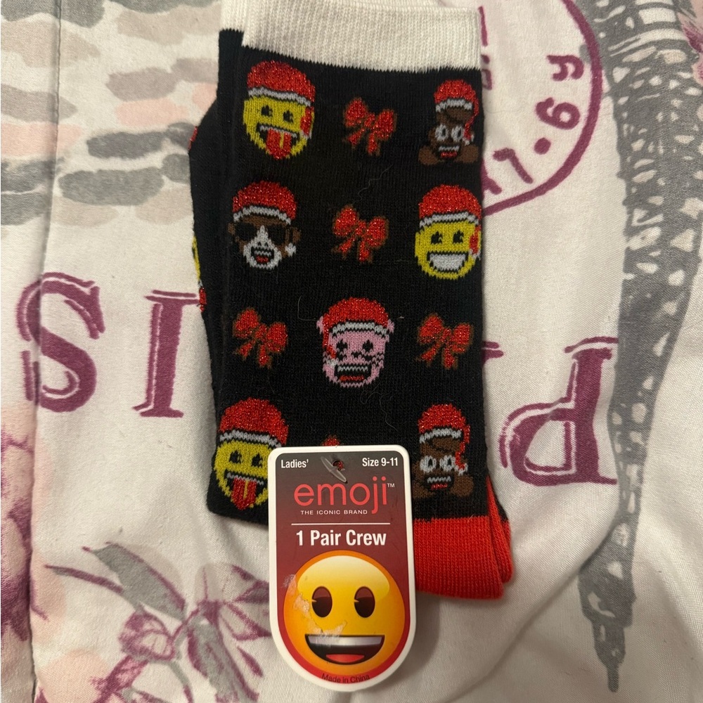Women's Black Crew Socks